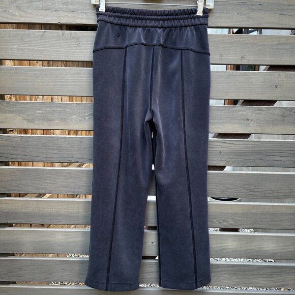 Lululemon Heathered Black Softstreme High-Rise Straight-Leg Cropped Pant, Size 2 - Picture 3 of 9